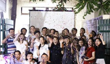 Có một Year end party 2016 “chất như nước cất” tại Viet Solution